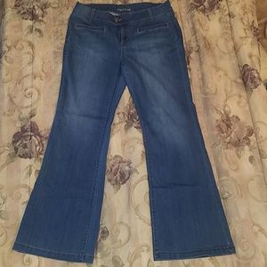 Maurices jeans